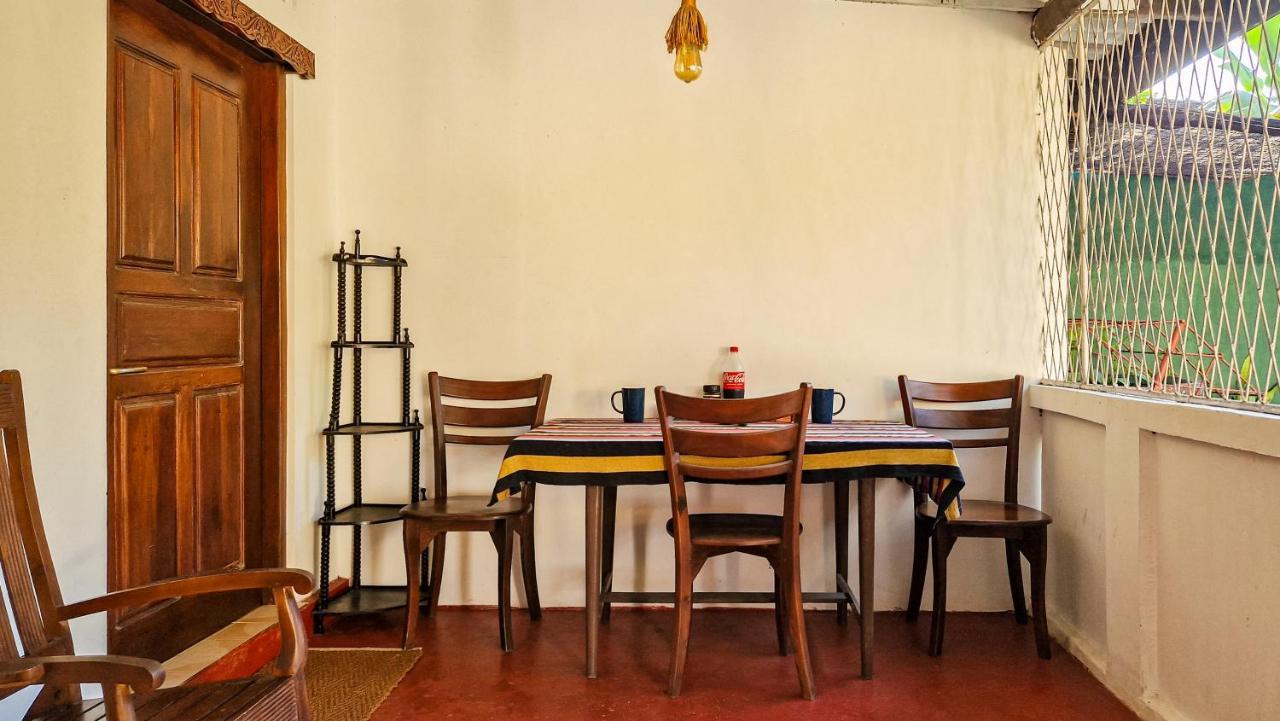 Sun Set Sea Family House Bed & Breakfast Weligama Exterior photo