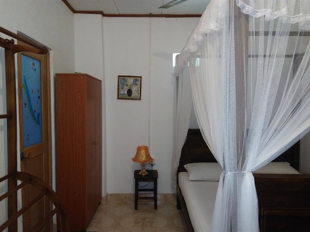 Sun Set Sea Family House Bed & Breakfast Weligama Exterior photo