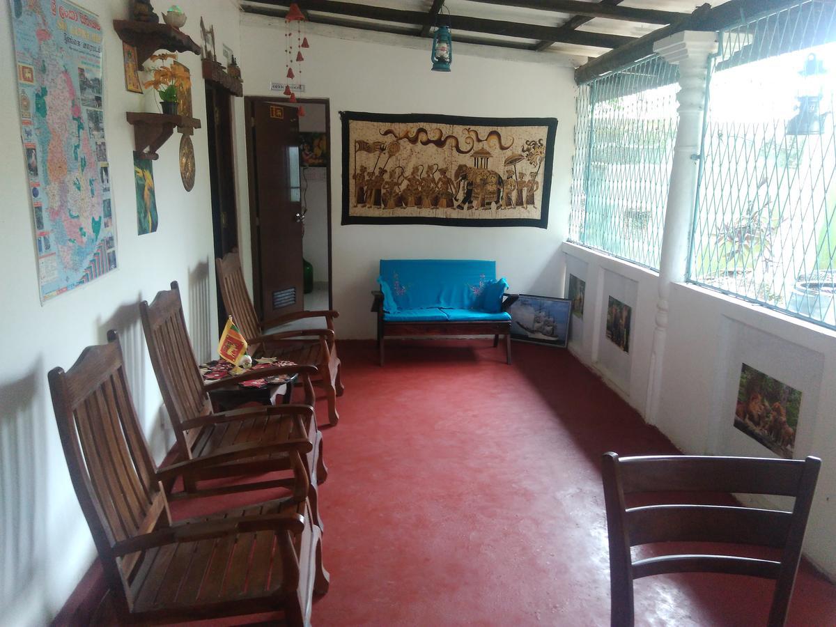 Sun Set Sea Family House Bed & Breakfast Weligama Exterior photo